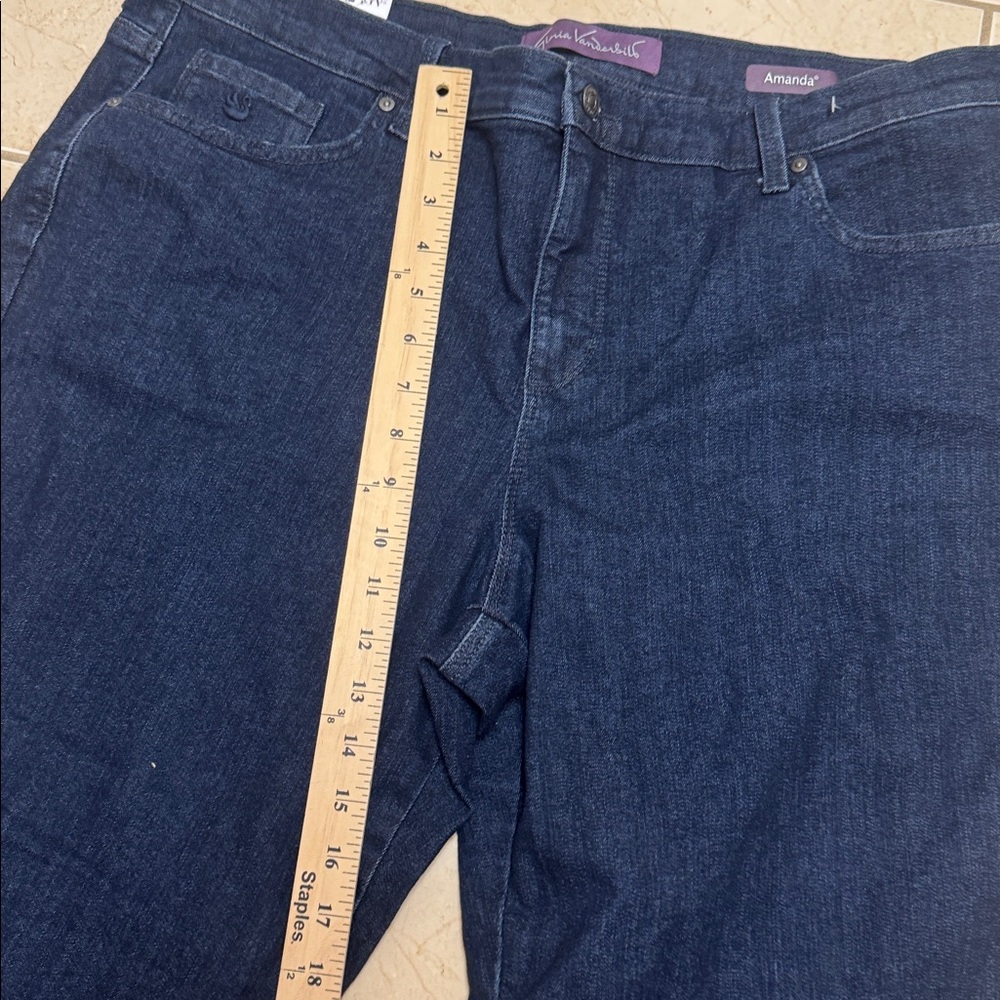 Gloria Vanderbilt Amanda Tapered Leg High-Rise Jeans (BR666) - Picture 9 of 11